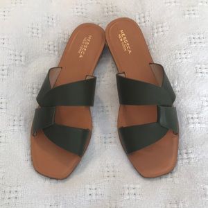 NWOT - Messeca New York Tyla Genuine Leather Sandals